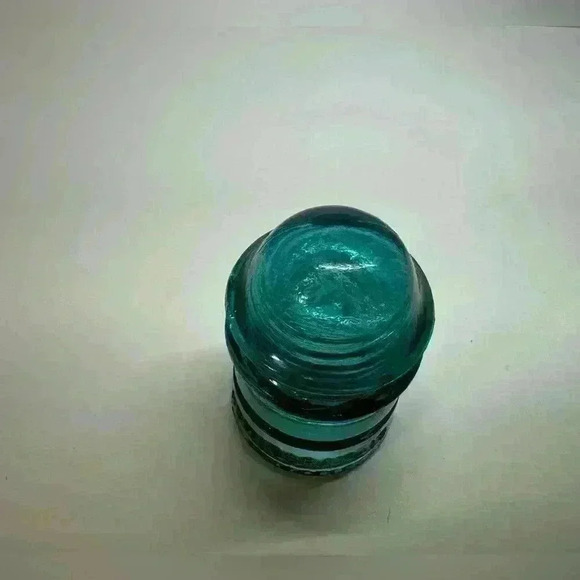Hemingray -12 Blue Insulator Made in USA - Vintage - Picture 6 of 6